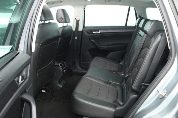 Škoda Kodiaq 1.5 TSI Business Edition 7p (PANORAMADAK, TREKHAAK, CAMERA, CRUISE ADAPTIEF, STOELVERWARMING, NAVIGATIE CARPLAY)