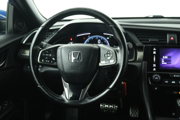Honda Civic 1.0 i-VTEC Elegance (TREKHAAK, DIGITALE COCKPIT, CAMERA, STOELVERWARMING, CRUISE ADAPTIEF, PARKEERSENSOREN)