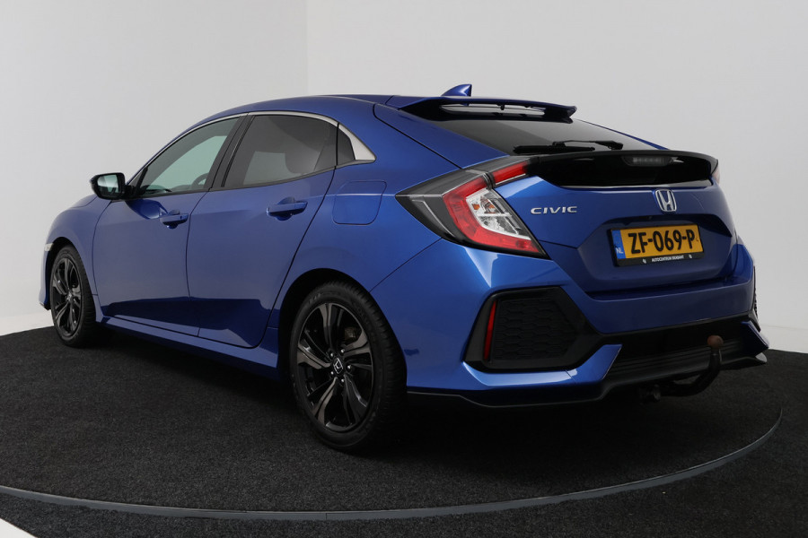 Honda Civic 1.0 i-VTEC Elegance (TREKHAAK, DIGITALE COCKPIT, CAMERA, STOELVERWARMING, CRUISE ADAPTIEF, PARKEERSENSOREN)