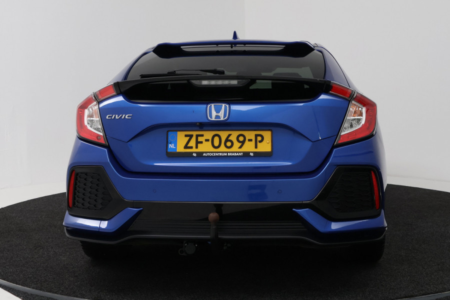 Honda Civic 1.0 i-VTEC Elegance (TREKHAAK, DIGITALE COCKPIT, CAMERA, STOELVERWARMING, CRUISE ADAPTIEF, PARKEERSENSOREN)