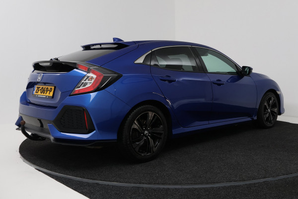 Honda Civic 1.0 i-VTEC Elegance (TREKHAAK, DIGITALE COCKPIT, CAMERA, STOELVERWARMING, CRUISE ADAPTIEF, PARKEERSENSOREN)