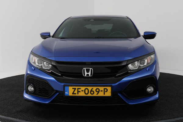 Honda Civic 1.0 i-VTEC Elegance (TREKHAAK, DIGITALE COCKPIT, CAMERA, STOELVERWARMING, CRUISE ADAPTIEF, PARKEERSENSOREN)