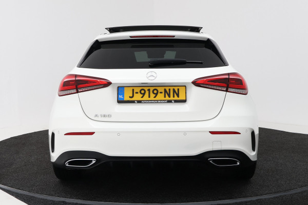 Mercedes-Benz A-Klasse 180 Business Solution AMG (PANORAMADAK, STOELVERWARMING, CAMERA, SFEERVERLICHTING, ELEKTR STOELEN, NAVI)