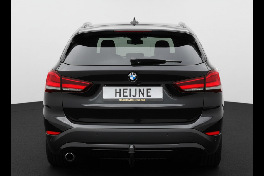 BMW X1 xDrive25e 221PK PHEV HIGH EXECUTIVE SPORT TREKHAAK/LEDER/HEAD-UP/PANORAMADAK PLUG-IN HYBRIDE