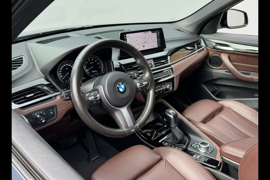BMW X1 xDrive25e 221PK PHEV HIGH EXECUTIVE SPORT TREKHAAK/LEDER/HEAD-UP/PANORAMADAK PLUG-IN HYBRIDE