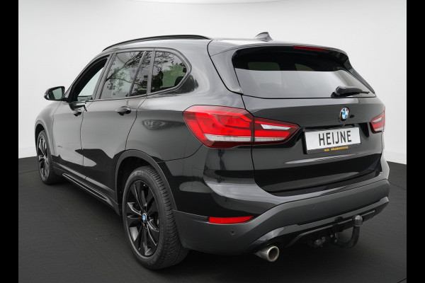 BMW X1 xDrive25e 221PK PHEV HIGH EXECUTIVE SPORT TREKHAAK/LEDER/HEAD-UP/PANORAMADAK PLUG-IN HYBRIDE