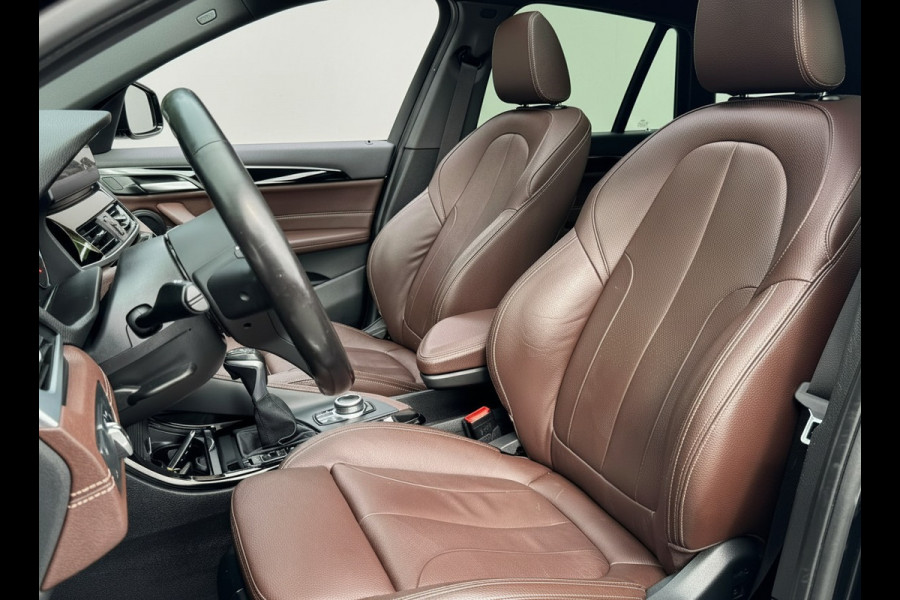 BMW X1 xDrive25e 221PK PHEV HIGH EXECUTIVE SPORT TREKHAAK/LEDER/HEAD-UP/PANORAMADAK PLUG-IN HYBRIDE
