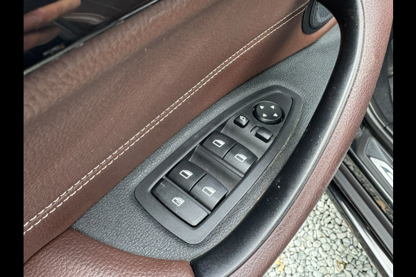 BMW X1 xDrive25e 221PK PHEV HIGH EXECUTIVE SPORT TREKHAAK/LEDER/HEAD-UP/PANORAMADAK PLUG-IN HYBRIDE