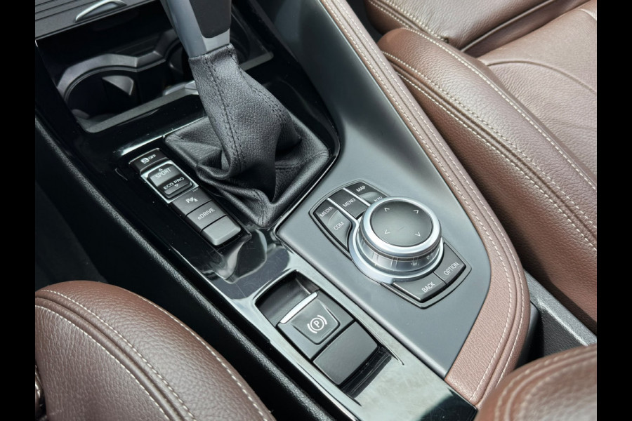 BMW X1 xDrive25e 221PK PHEV HIGH EXECUTIVE SPORT TREKHAAK/LEDER/HEAD-UP/PANORAMADAK PLUG-IN HYBRIDE