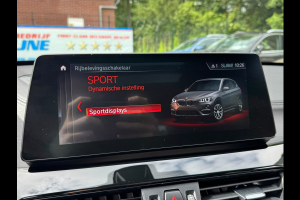 BMW X1 xDrive25e 221PK PHEV HIGH EXECUTIVE SPORT TREKHAAK/LEDER/HEAD-UP/PANORAMADAK PLUG-IN HYBRIDE