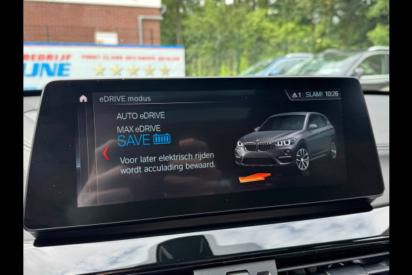 BMW X1 xDrive25e 221PK PHEV HIGH EXECUTIVE SPORT TREKHAAK/LEDER/HEAD-UP/PANORAMADAK PLUG-IN HYBRIDE