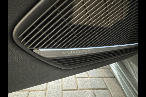 Audi A4 AVANT 40 TDI 3X S Line Pano|RS Seat|Massage|B&O|Keyless