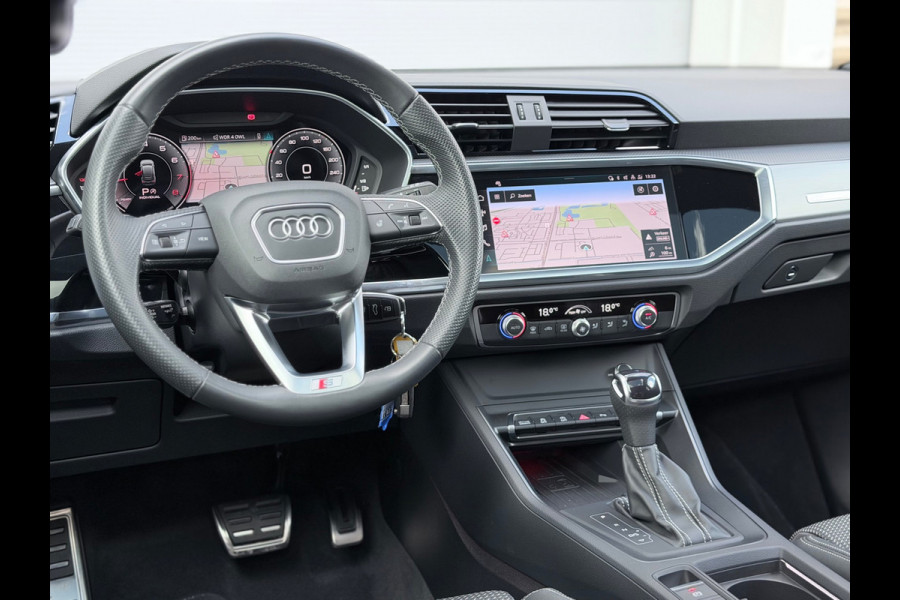 Audi Q3 Sportback 35 TFSI S Edition Pano/Sfeer/Camera/CarPlay