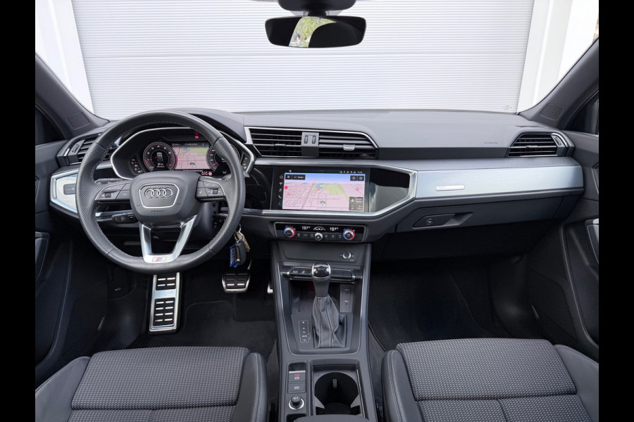 Audi Q3 Sportback 35 TFSI S Edition Pano/Sfeer/Camera/CarPlay