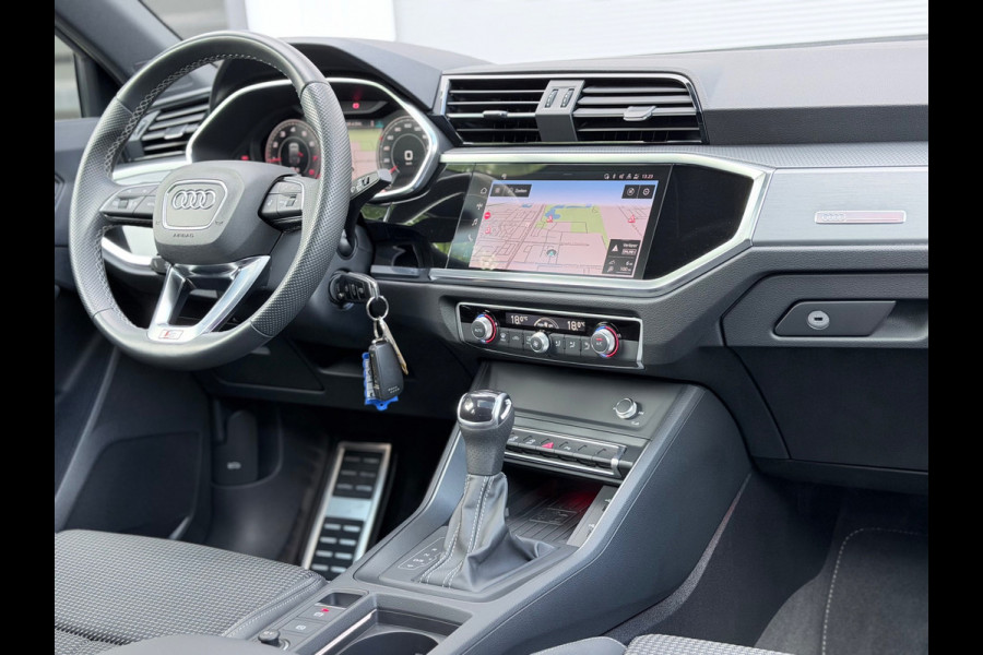 Audi Q3 Sportback 35 TFSI S Edition Pano/Sfeer/Camera/CarPlay