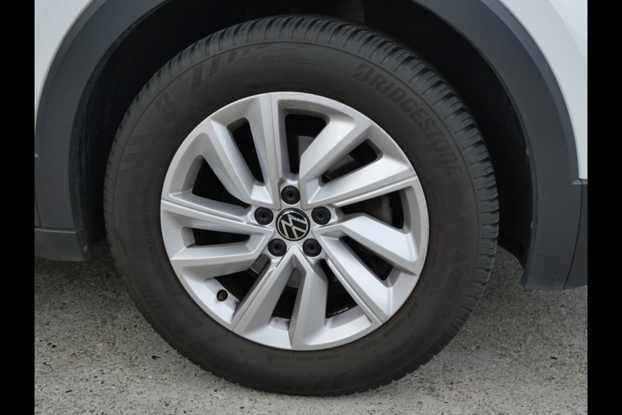 Volkswagen T-Cross 1.0 TSI LIFE | AUTOMAAT | A.C.C | CARPLAY | TREKHAAK | 1e EIG | NL-AUTO!!