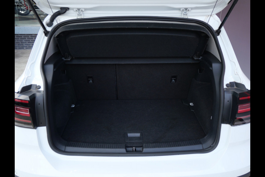 Volkswagen T-Cross 1.0 TSI LIFE | AUTOMAAT | A.C.C | CARPLAY | TREKHAAK | 1e EIG | NL-AUTO!!