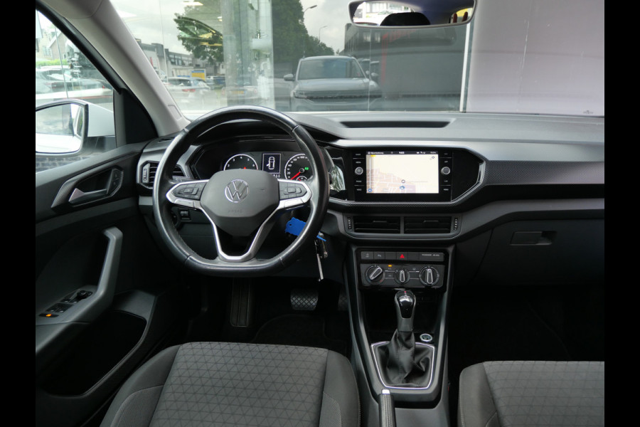 Volkswagen T-Cross 1.0 TSI LIFE | AUTOMAAT | A.C.C | CARPLAY | TREKHAAK | 1e EIG | NL-AUTO!!