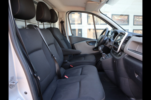 Renault Trafic 1.6 dCi Euro 6 - Airco - Trekhaak - Cruise - 3 Zits
