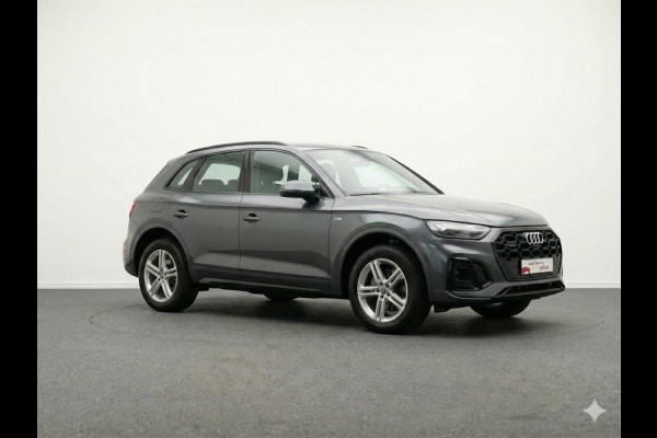 Audi Q5 50 TFSI e S edition 299pk | Panoramadak | Navigatie | Parkeercamera | Stoelverwarming | S-line interieur
