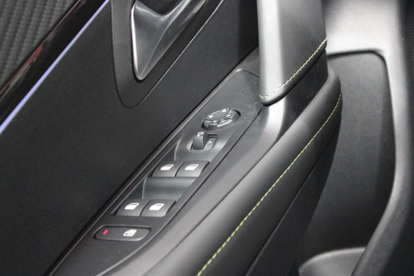 Peugeot 208 1.2 Hybrid 145PK AUTOMAAT GT PACK | ELEKTRISCH BEDIENBARE BESTUURDERSSTOEL MET MASSAGE FUNCTIE | ALCANTARA BEKLEDING | STOEL VERWARMING | CRUISE CONTROL | DAB+ RADIO | APPLE CARPLAY/ANDROID AUTO | FULL LED KOPLAMPEN | KEYLESS ENTRY/START | 17" LICHTMETALEN VELGEN | CLIMATE CONTROL |