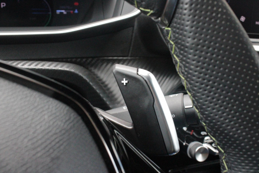 Peugeot 208 1.2 Hybrid 145PK AUTOMAAT GT PACK | ELEKTRISCH BEDIENBARE BESTUURDERSSTOEL MET MASSAGE FUNCTIE | ALCANTARA BEKLEDING | STOEL VERWARMING | CRUISE CONTROL | DAB+ RADIO | APPLE CARPLAY/ANDROID AUTO | FULL LED KOPLAMPEN | KEYLESS ENTRY/START | 17" LICHTMETALEN VELGEN | CLIMATE CONTROL |