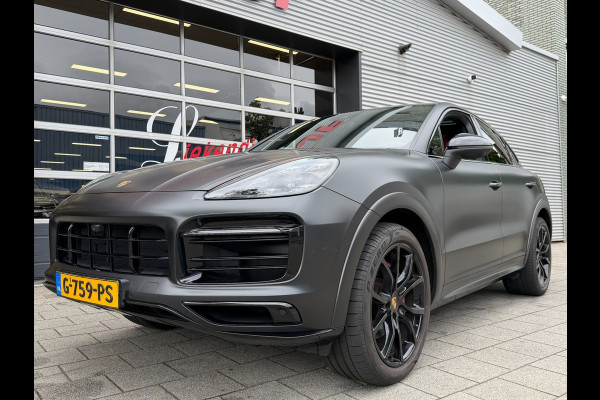 Porsche Cayenne Coupé 3.0 E-Hybrid 463PK - Matt Zwart I Panorama dak I Leer I Navigatie en nog veel Meer...