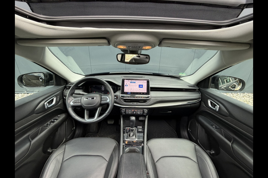 Jeep Compass 1.5T e-Hybrid S | Winter pack | Tech en Convenience Pack | Stoelen pack | Kantel/schuif-dak | 360 camera | Alpine Audio