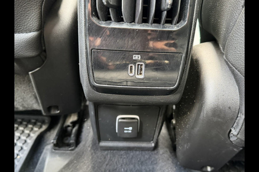 Jeep Compass 1.5T e-Hybrid S | Winter pack | Tech en Convenience Pack | Stoelen pack | Kantel/schuif-dak | 360 camera | Alpine Audio
