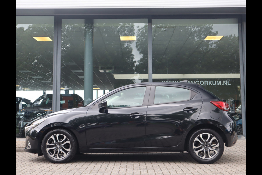 Mazda 2 1.5 Skyactiv-G Dynamic+ Navi / Pdc / Elekramen / Airco / Lm velgen 16'' Goed onderhouden / All season banden