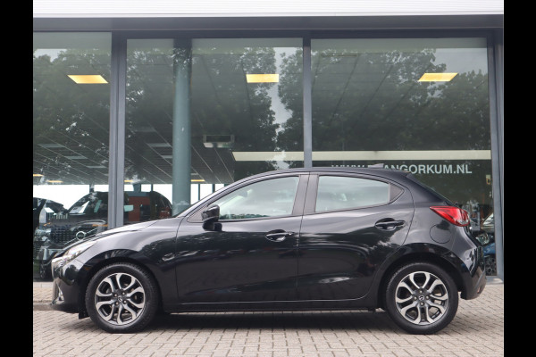 Mazda 2 1.5 Skyactiv-G Dynamic+ Navi / Pdc / Elekramen / Airco / Lm velgen 16'' Goed onderhouden / All season banden