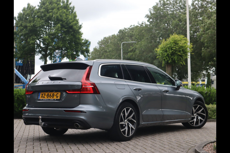 Volvo V60 2.0 T5 Momentum Navi / Climate / Elek trekh / Stoelverw / BTW auto /