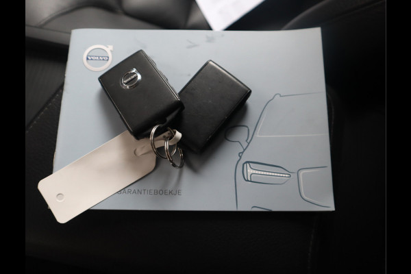 Volvo V60 2.0 T5 Momentum Navi / Climate / Elek trekh / Stoelverw / BTW auto /