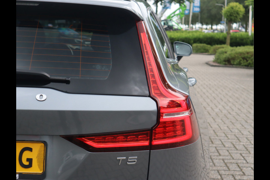 Volvo V60 2.0 T5 Momentum Navi / Climate / Elek trekh / Stoelverw / BTW auto /