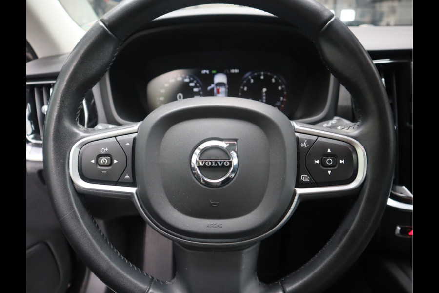 Volvo V60 2.0 T5 Momentum Navi / Climate / Elek trekh / Stoelverw / BTW auto /