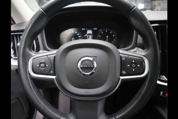 Volvo V60 2.0 T5 Momentum Navi / Climate / Elek trekh / Stoelverw / BTW auto /