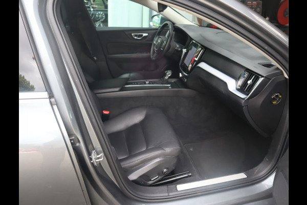 Volvo V60 2.0 T5 Momentum Navi / Climate / Elek trekh / Stoelverw / BTW auto /