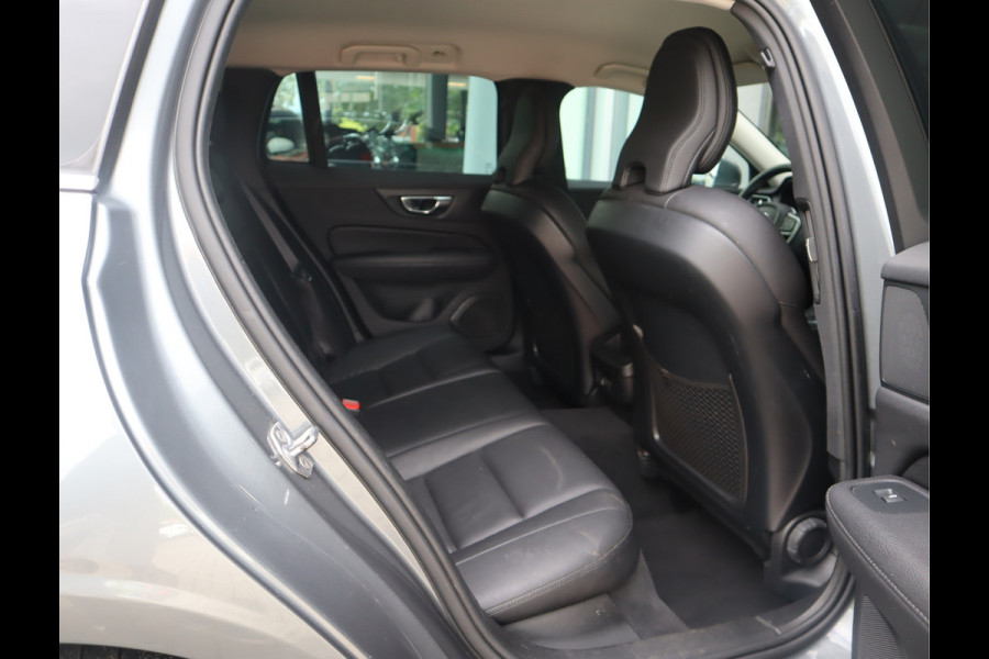 Volvo V60 2.0 T5 Momentum Navi / Climate / Elek trekh / Stoelverw / BTW auto /