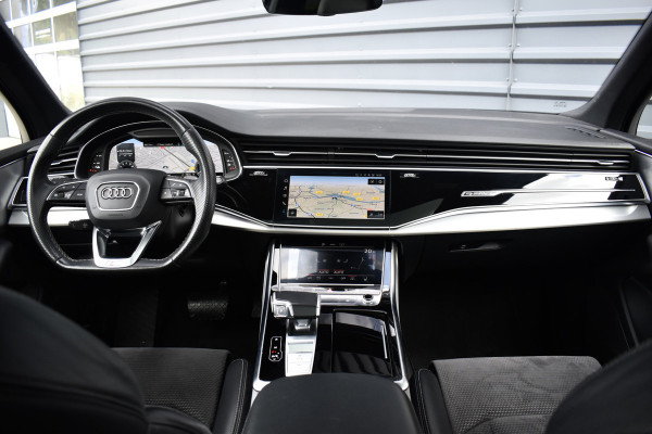 Audi Q7 60 TFSI e Quattro 462pk Competition | Panorama | 22'' Wielen | Matrix | Keyless entry | Camera |