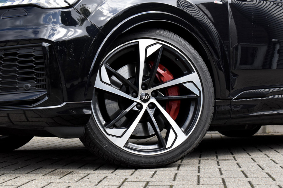 Audi Q7 60 TFSI e Quattro 462pk Competition | Panorama | 22'' Wielen | Matrix | Keyless entry | Camera |