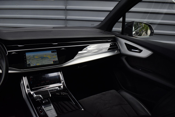 Audi Q7 60 TFSI e Quattro 462pk Competition | Panorama | 22'' Wielen | Matrix | Keyless entry | Camera |