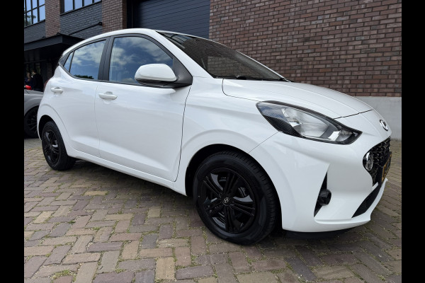 Hyundai i10 1.0 Comfort / Apple CarPlay-Android / Navigatie + Camera / Cruisie Control / 1e Eigenaar / NED-Hyundai