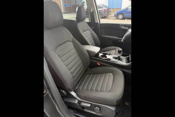 Ford Galaxy 1.5 EcoBoost Titanium - 7 Personen - Navigatie I Airco I LED I PDC & Camera I Veiligheid Pakket I Dealer onderhouden
