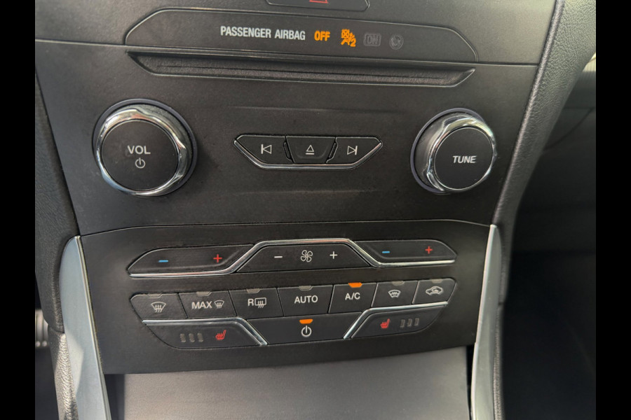 Ford Galaxy 1.5 EcoBoost Titanium - 7 Personen - Navigatie I Airco I LED I PDC & Camera I Veiligheid Pakket I Dealer onderhouden