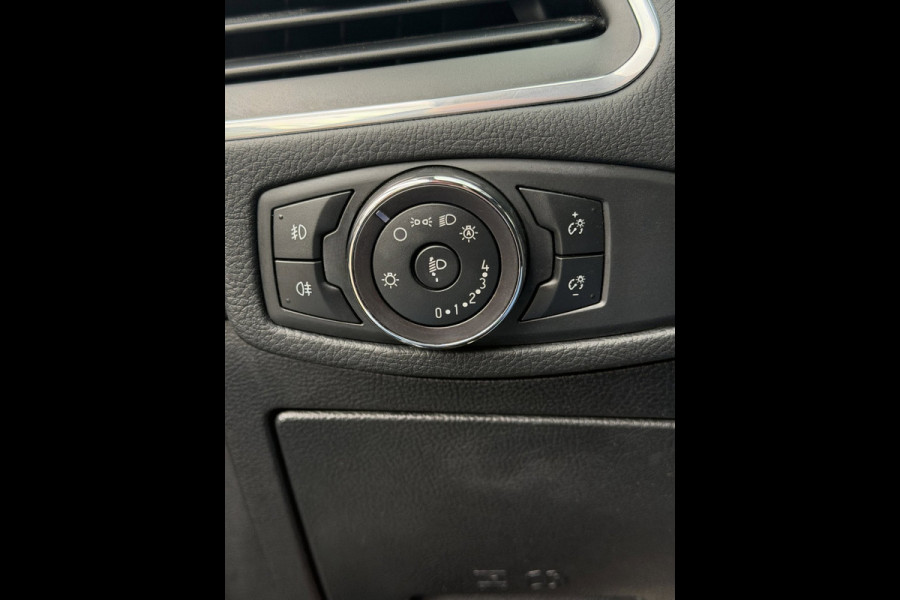Ford Galaxy 1.5 EcoBoost Titanium - 7 Personen - Navigatie I Airco I LED I PDC & Camera I Veiligheid Pakket I Dealer onderhouden