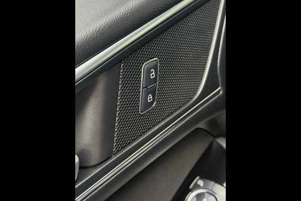 Ford Galaxy 1.5 EcoBoost Titanium - 7 Personen - Navigatie I Airco I LED I PDC & Camera I Veiligheid Pakket I Dealer onderhouden