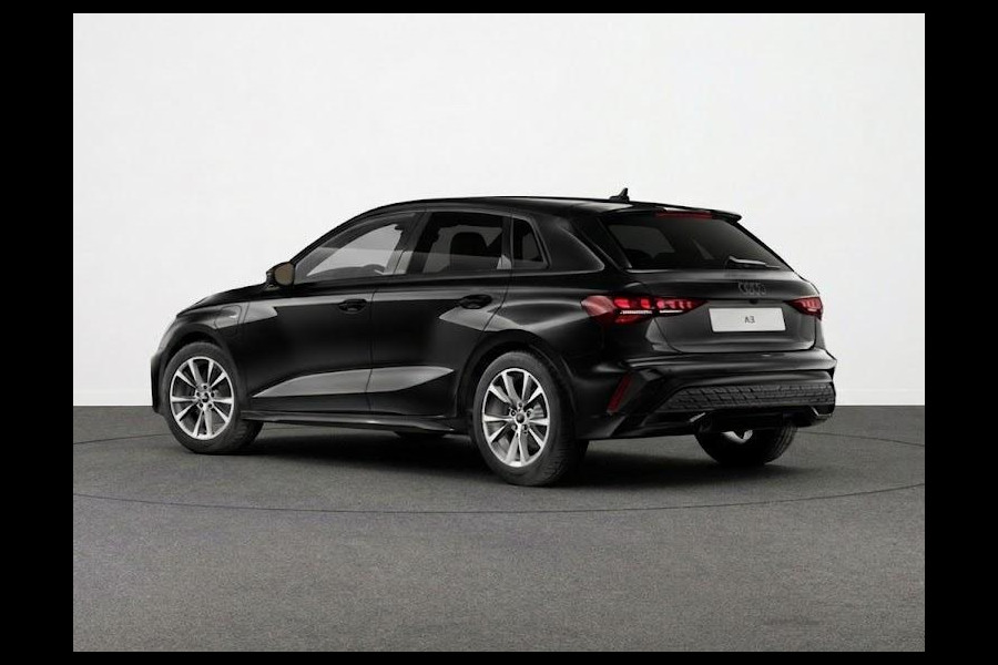 Audi A3 Sportback S edition 40 TFSI e 204 pk | Comfortpakket plus | Lichtpakket plus ambient light | Glazen panoramadak | achteruitrijcamera |