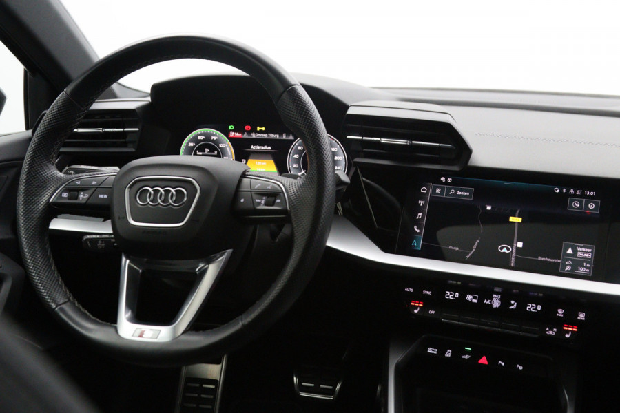 Audi A3 Sportback 40 TFSI e S-Line edition Competition, Panoramadak, Adap. Cruise Control, Camera