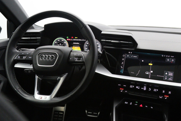 Audi A3 Sportback 40 TFSI e S-Line edition Competition, Panoramadak, Adap. Cruise Control, Camera