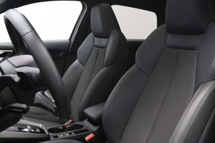 Audi A3 Sportback 40 TFSI e S-Line edition Competition, Panoramadak, Adap. Cruise Control, Camera